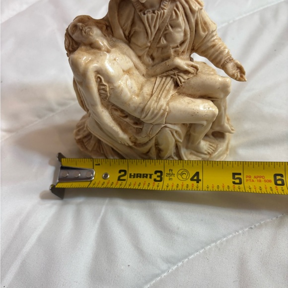 Vintage Statue Pieta Michelangelo A. Santini Vintage approximately 6” - Picture 8 of 8